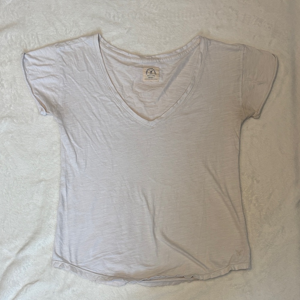 American Eagle white V-Neck
